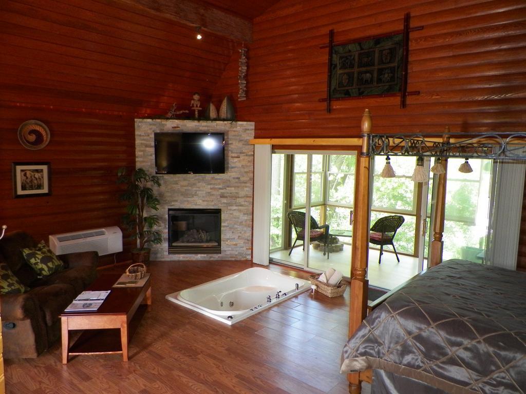 Hôtel Serenity Springs - Michigan City à Springfield Extérieur photo