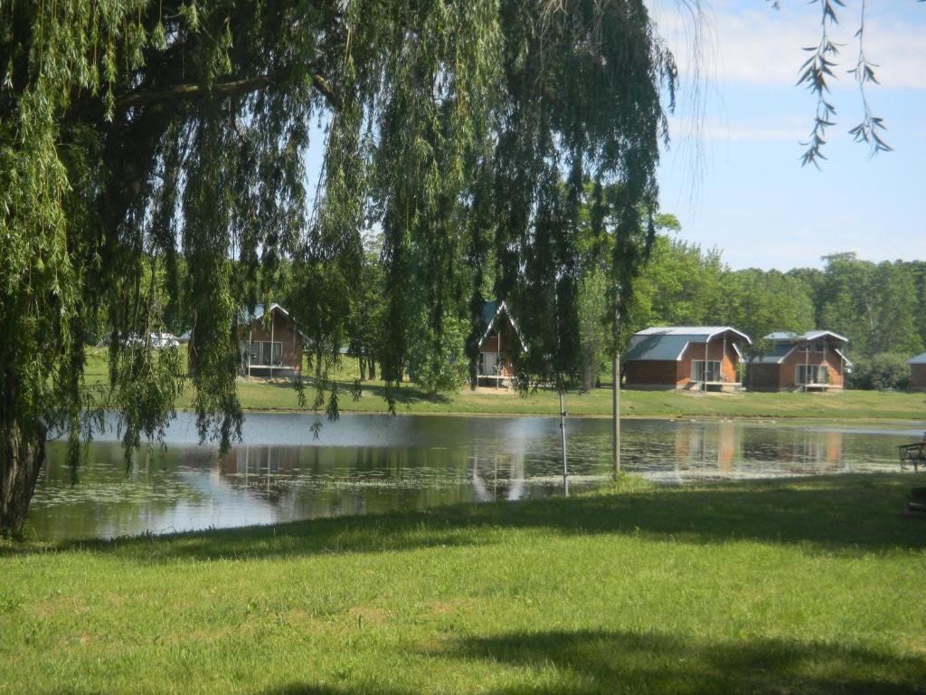 Hôtel Serenity Springs - Michigan City à Springfield Extérieur photo